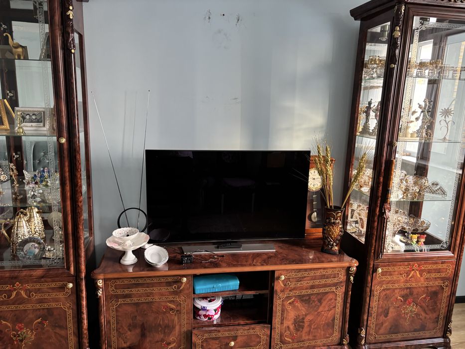 Продам мебель в  гостиную горки тумба