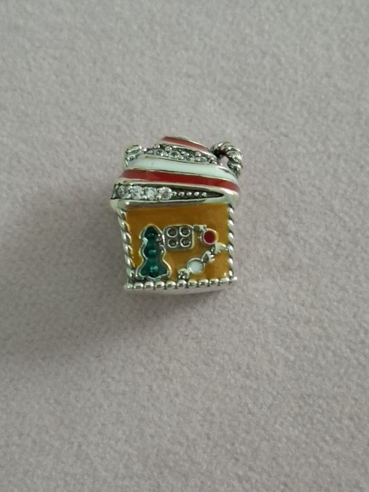 Pandantiv Căsuță din Turtă Dulce