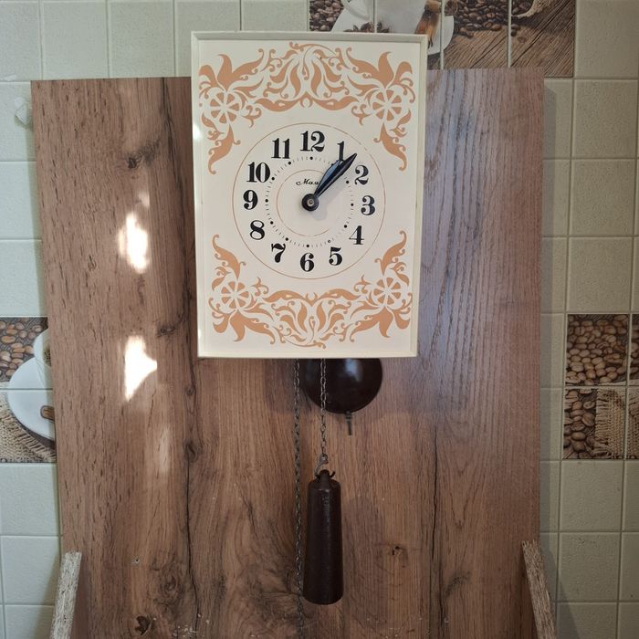 Настенные часы СССР