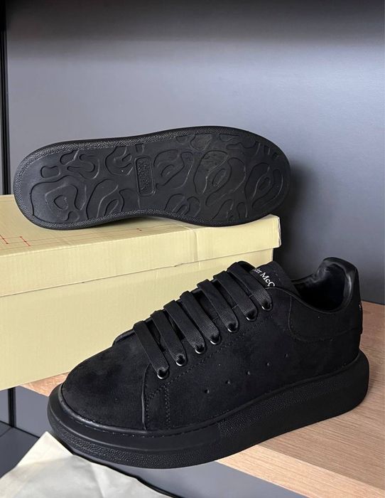 Adidasi Alexander Mcqueen noi !!! Marimi 40/44 !!!