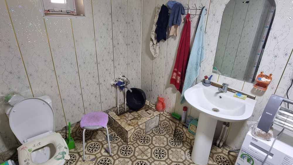 Ховли уй сотилади