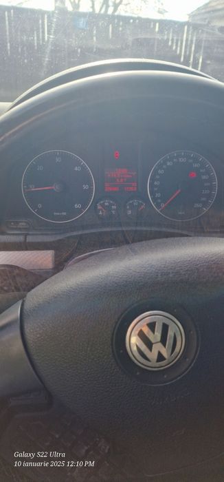 Vand sau schimb Golf 5