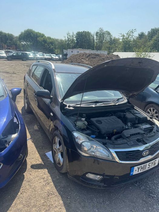 Dezmembrari Kia Ceed  1.6 CRDI