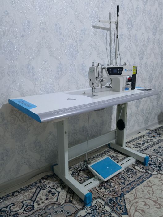 Srochna zor tikuv moshinkasi sotiladi.