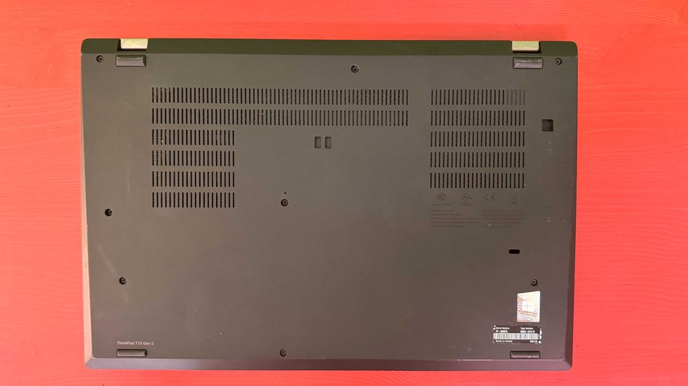 Thinkpad T15 Gen 2i, core I7-1185G7, 32 GB RAM, 512 GB NVME Samsung - impecabile