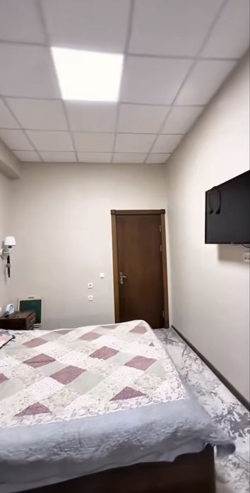 Nurafshon (To’ytepa) shahrida 1 xonali kvartira sotiladi.