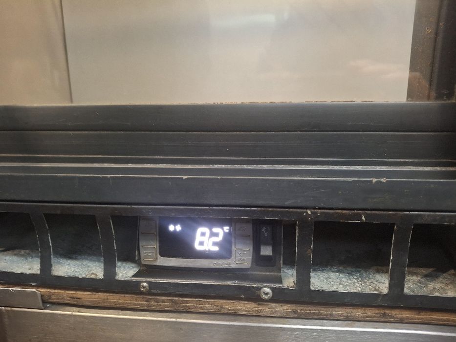 Хладилна витрина подплотова FOSTER /gomko