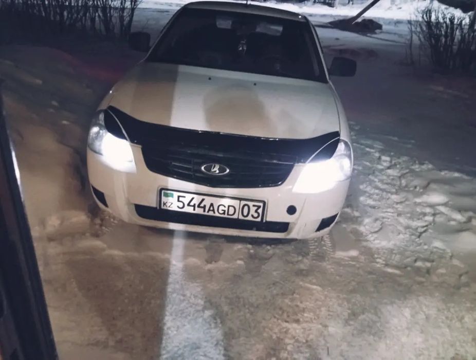 Продам Приору 2013 года