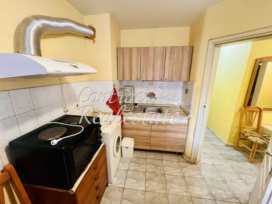 Дава се под наем Двустаен апартамент в Варна, Лятно кино Тракия - 70 кв.м за 357 € - Снимка #2