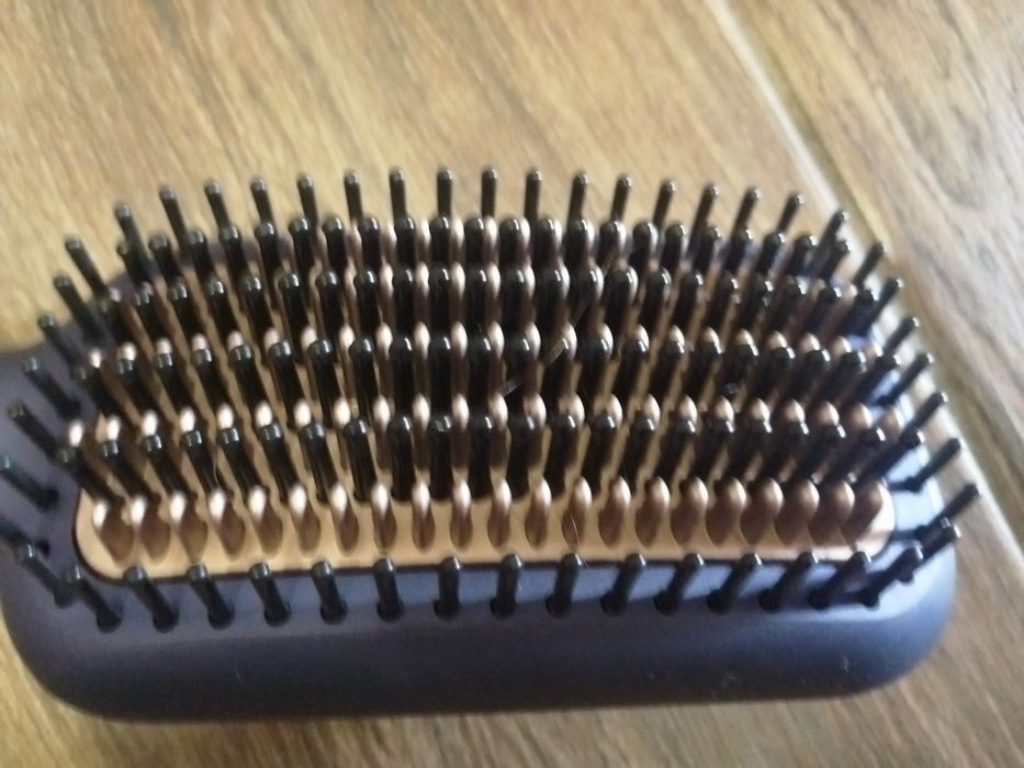 Четка за изправяне