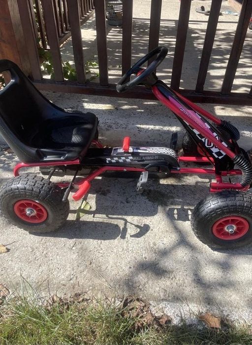Vand CART ,copii cu vârsta între 6 si 9 ani