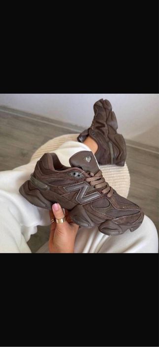 Adidasi new balance 9060
