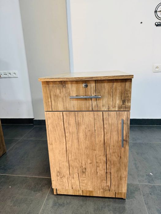 Янги офис учун мебел стол и стул