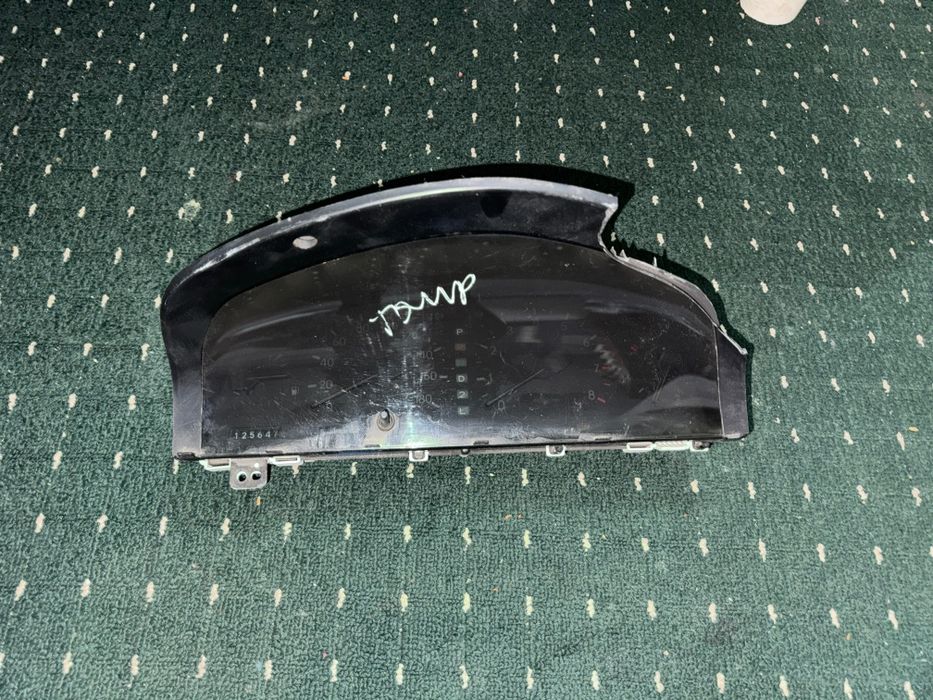 Щиток приборов на Toyota Aristo