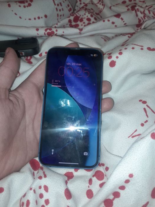 Vand iphone 13 mini (în stare perfecta)