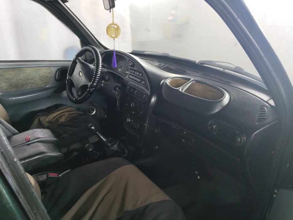 Продам шевралет ниву