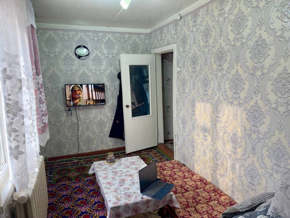 Срочно Продается Спутник 8 ,3/2/2 + огород ,сред ремонт