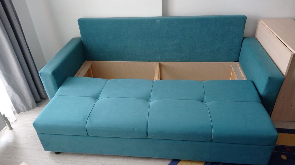 Продам диван почти новый