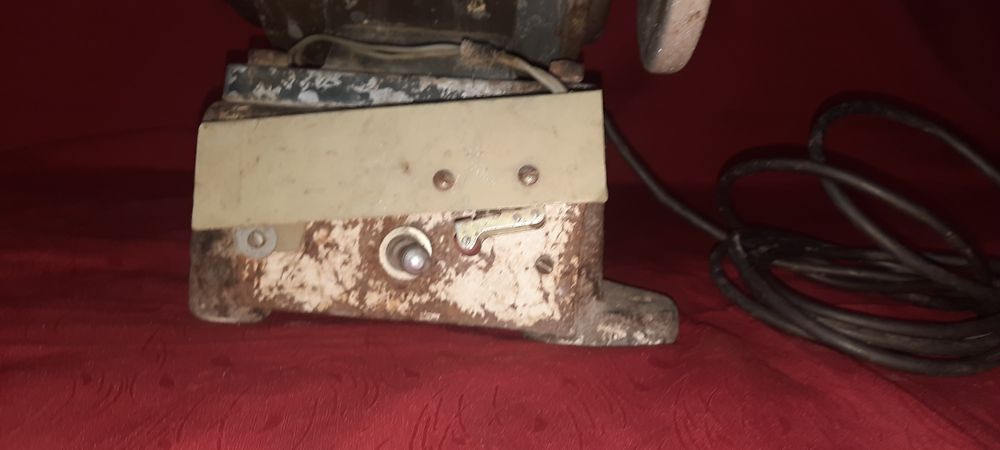 Продаётся электроточила.