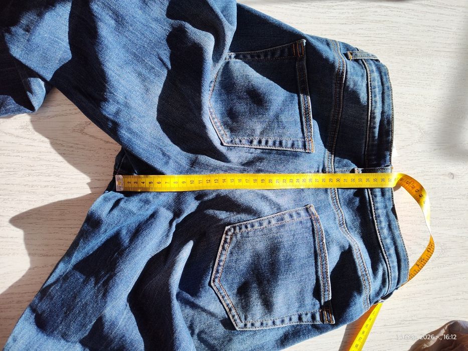 blugi mărimea M brand Tesinin sz M