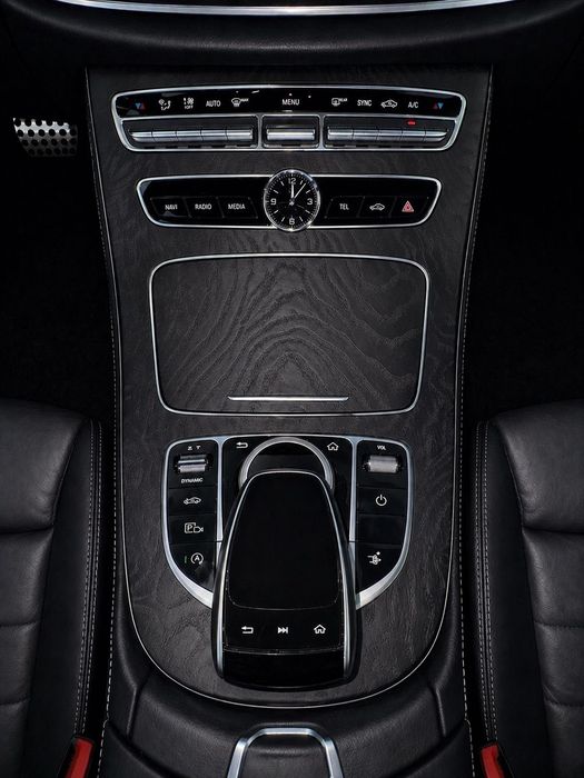 Mercedes-Benz E Mercedes-Benz E220d Coupe AMG | FULL | Burmester | Airmatic | 360 | Pa