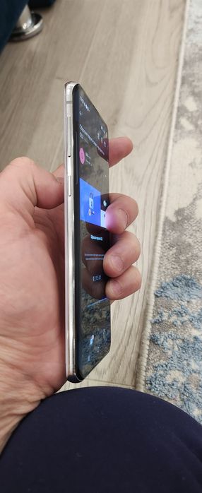 Продам Samsung S10 белый 128 Gb