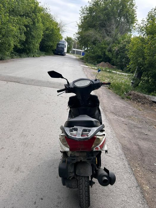 Продам мопед м8.