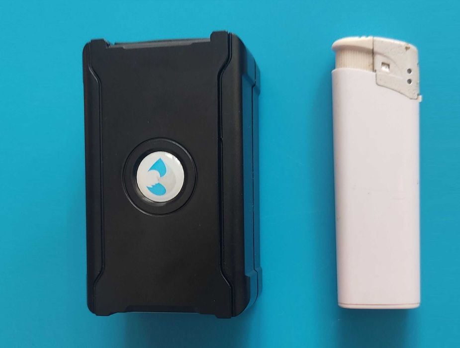 GPS тракер с предплатена SIM карта без регистрация, батерия до 30 дни