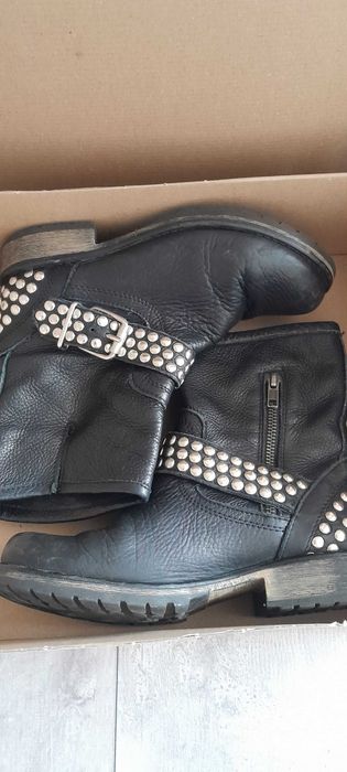 Дамски боти от естествена кожа номер 38