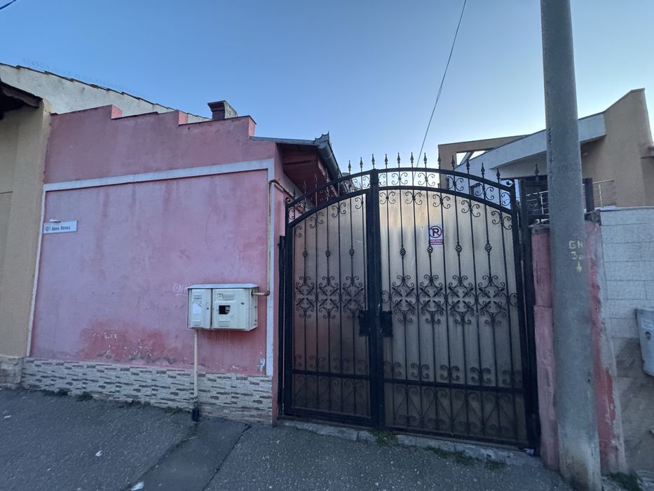 Casa de 115m, 4 camere si 2 bai, 189m curte, Constanta Aleea Remus