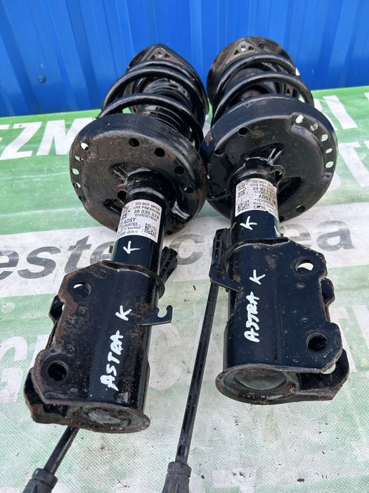 Amortizor complet  cu arc dreapta față Opel Astra K