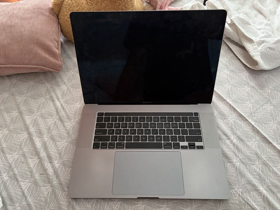 Macbook Pro 16” 2019 i9 1TB