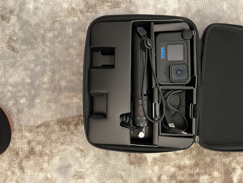 Camera GoPro hero black cu trepier