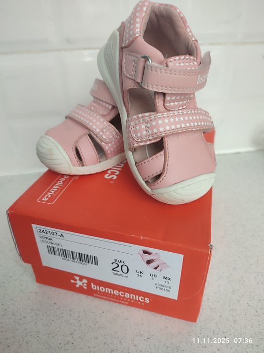 Sandale biomecanics marimea 20