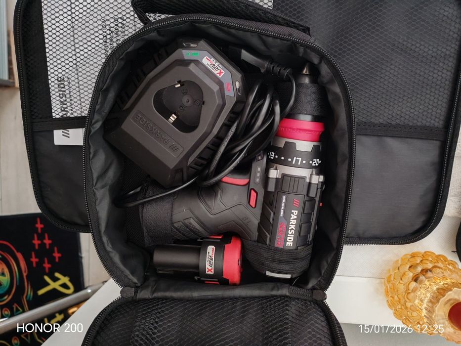 Bormașină Parkside acumulator și incarcator