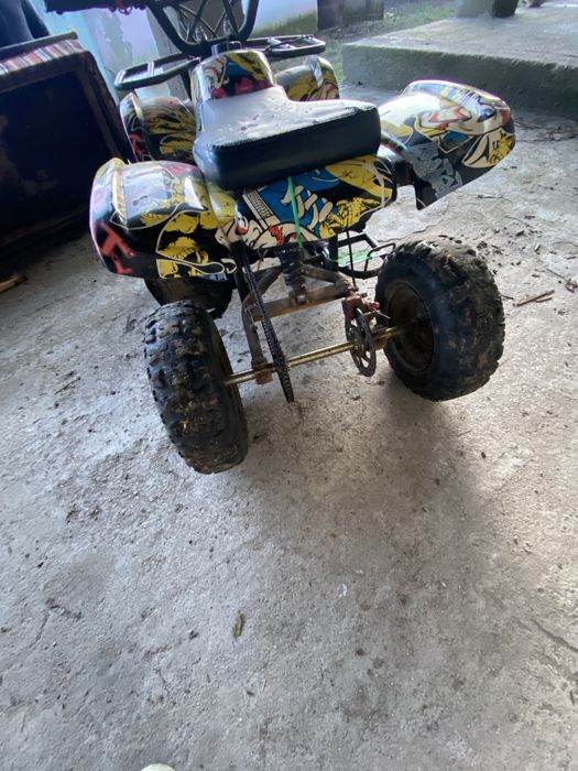 Vand atv 49cc  pretul este fix