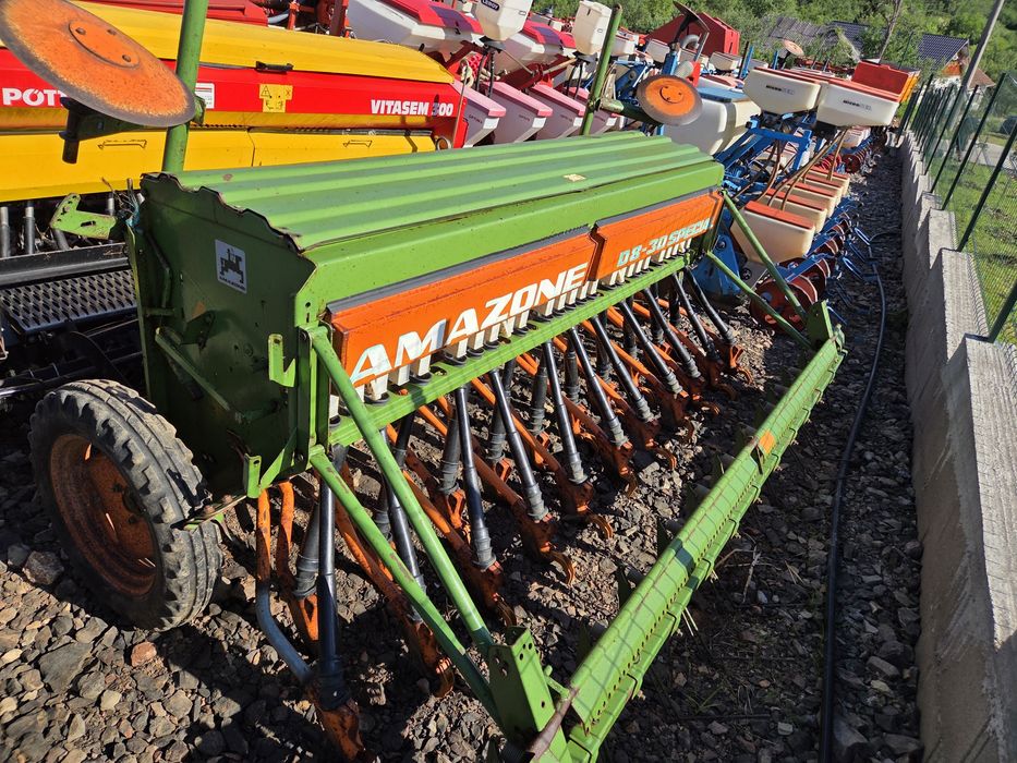 Semanatoare Paioase Amazone D8-30 Special