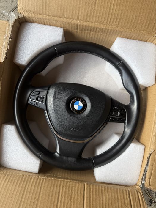 Продам руль bmw f10