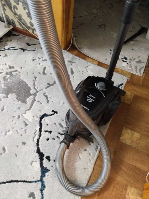 Пылесос Samsung 2000W