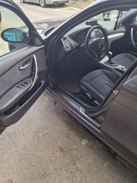 Vand Bmw seria 1 e87 Avariat