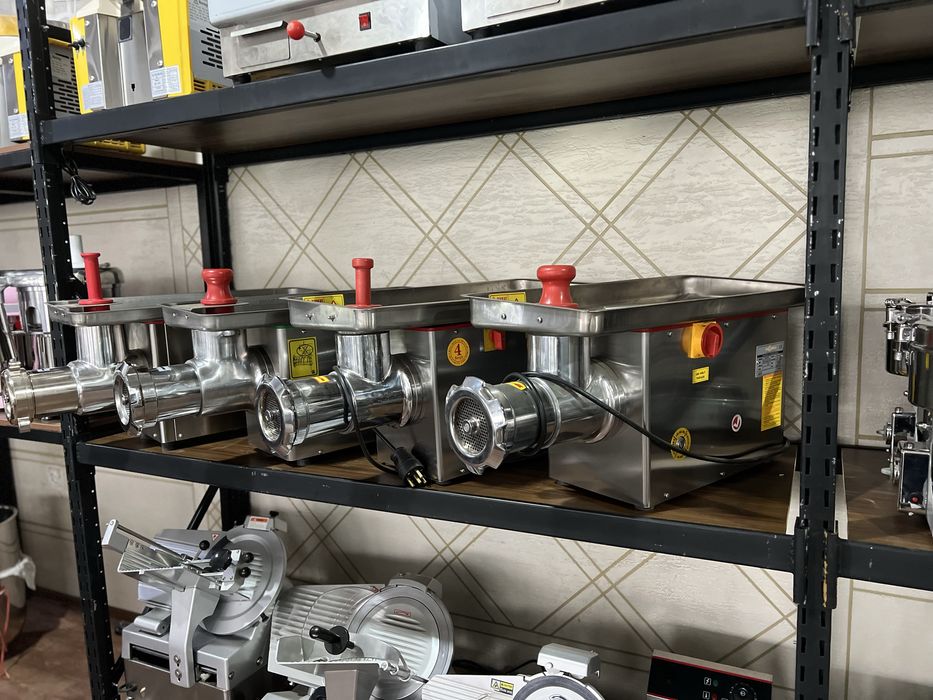 Oshxona, kafe va restoranlar uchun kerakli barcha uskunalar sotuvda