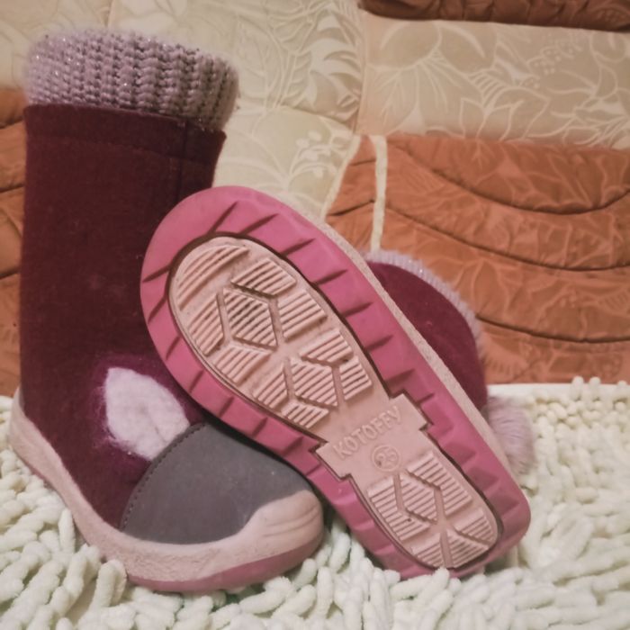 Продам детские валенки