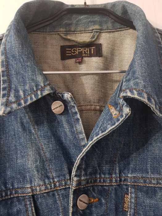 Geaca maro groasa barbati si geaca denim albastruEsprit