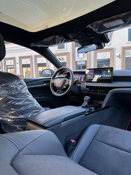 Toyota camry 80,2026