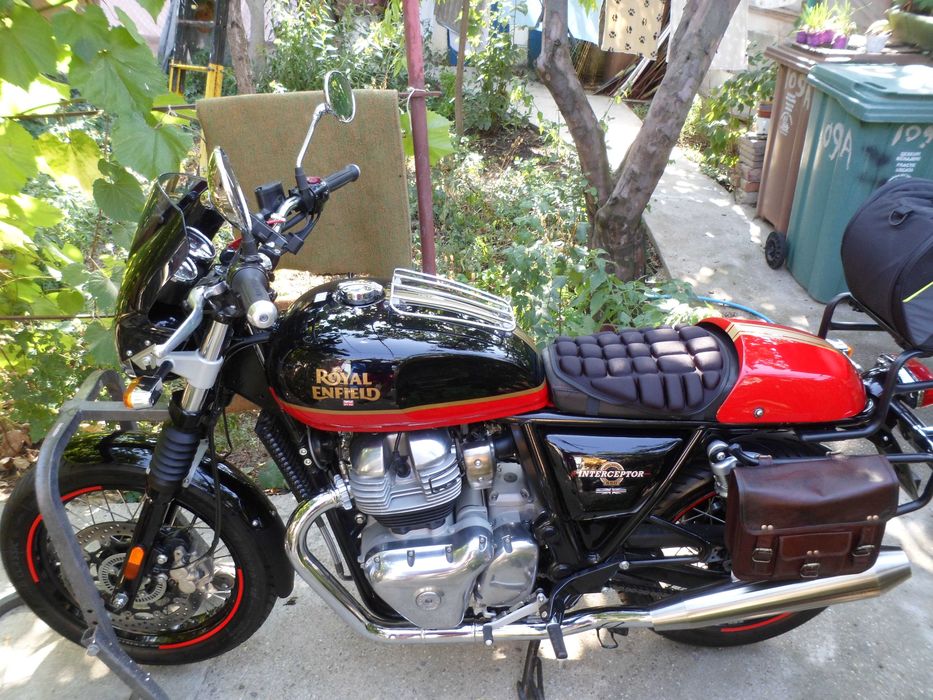 Royal Enfield Interceptor 650 super accesorizat