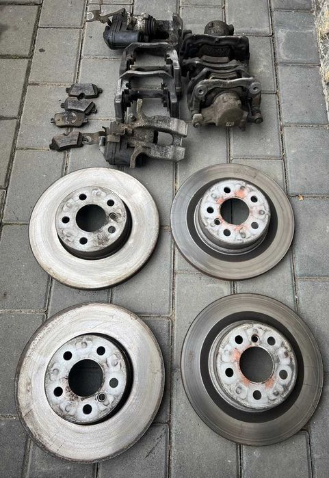 Sistem de frânare BMW original – Seria 2, 3, 4, 5, X3, X4, Z4 (2024)