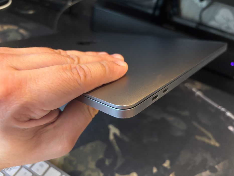 Apple MacBook Pro 16" A2141 Отличен