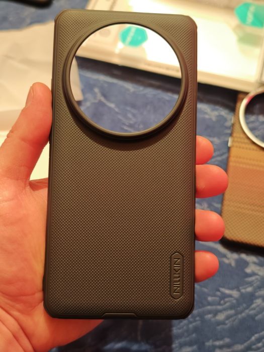 Xiaomi 15 ultra  512/16 Gb Global и то что на фото чехлы всё продаётся