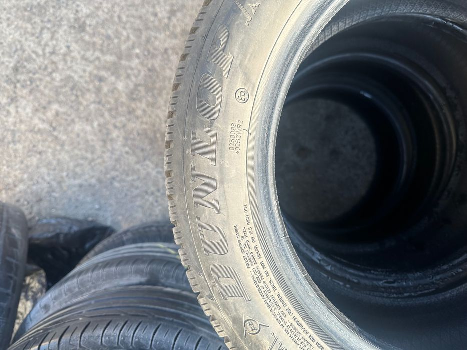 Продавам зимни гуми Дънлоп