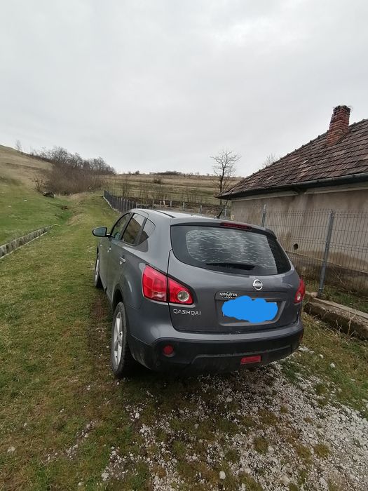 Vând nissan qashqai